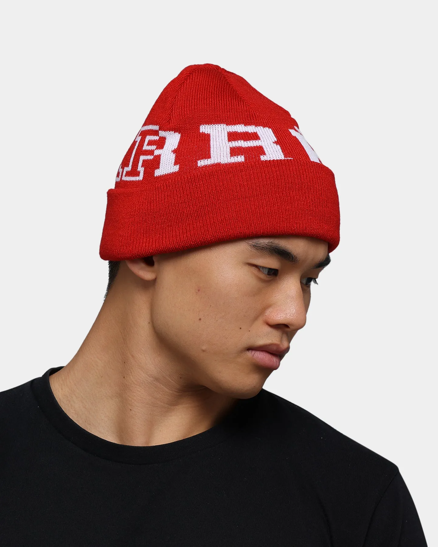 Carré Enorme Beanie Red