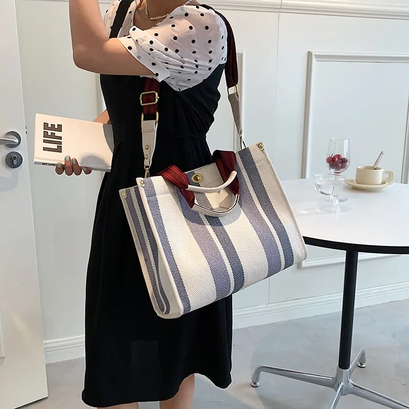 Christmas Gift Stripe Designer Small Shopper Crossbody Shoulder Bags for Women 2021 2 Size Trends Female Casual Shopping Handbags Totes