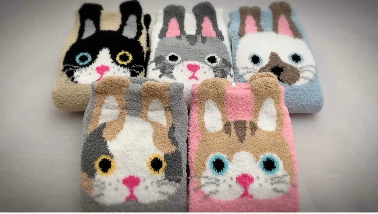 Cute Cozy Warm | Women Teen Girls | Crew Socks | 5 Pairs | (Kitten)