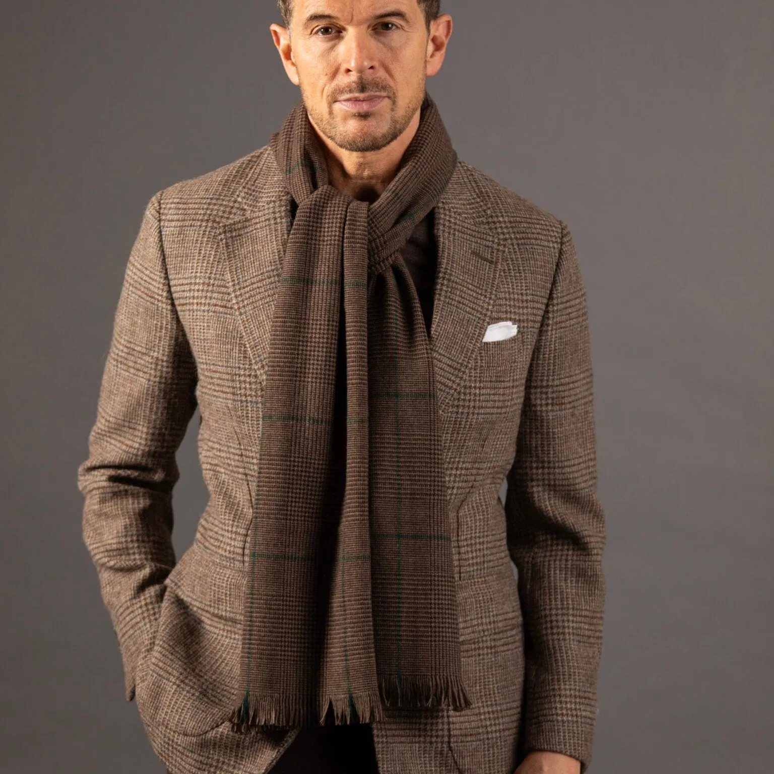 Escorial Wool Scarf in Brown Glen Check