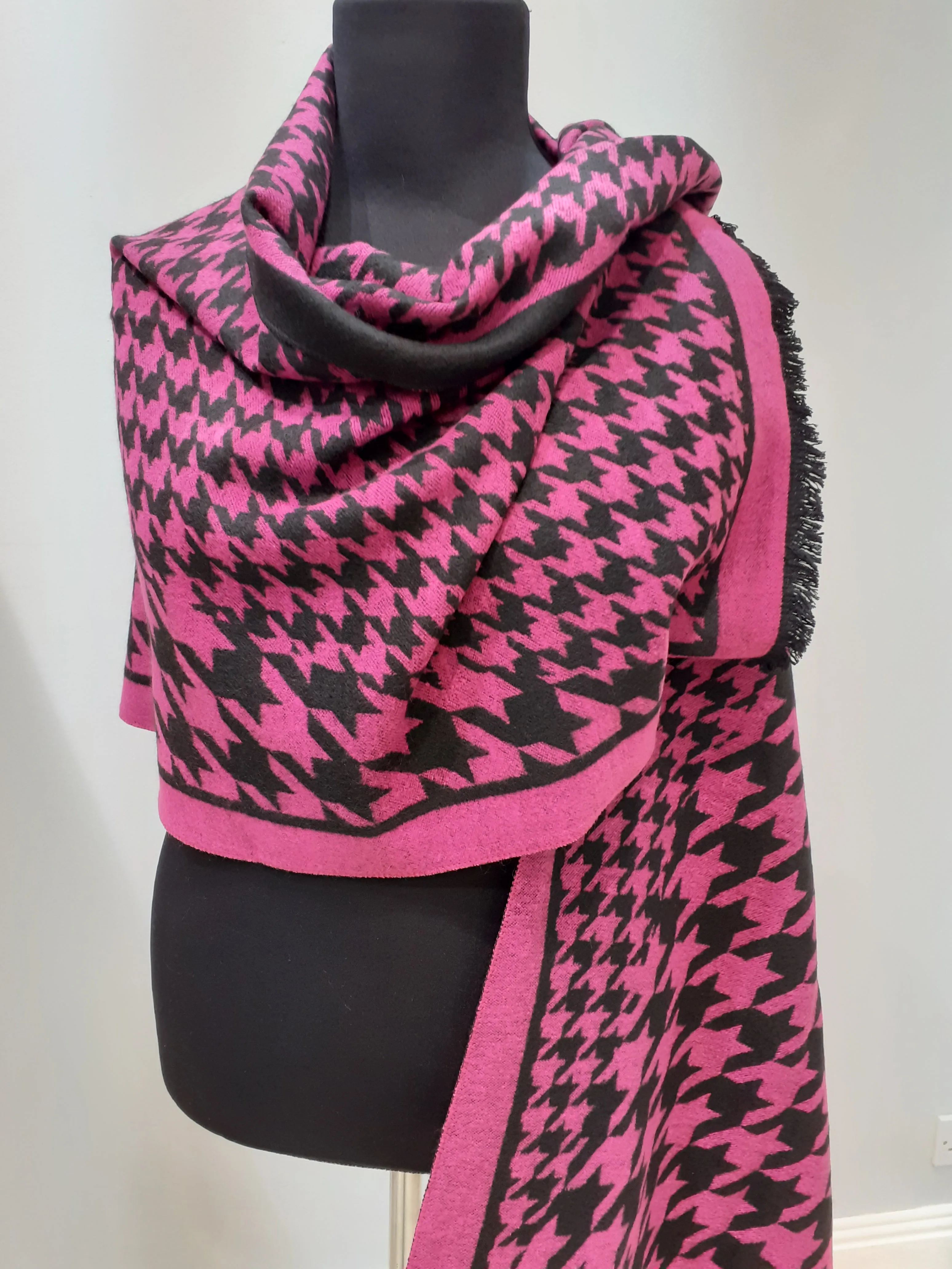 Houndstooth Winter Scarves