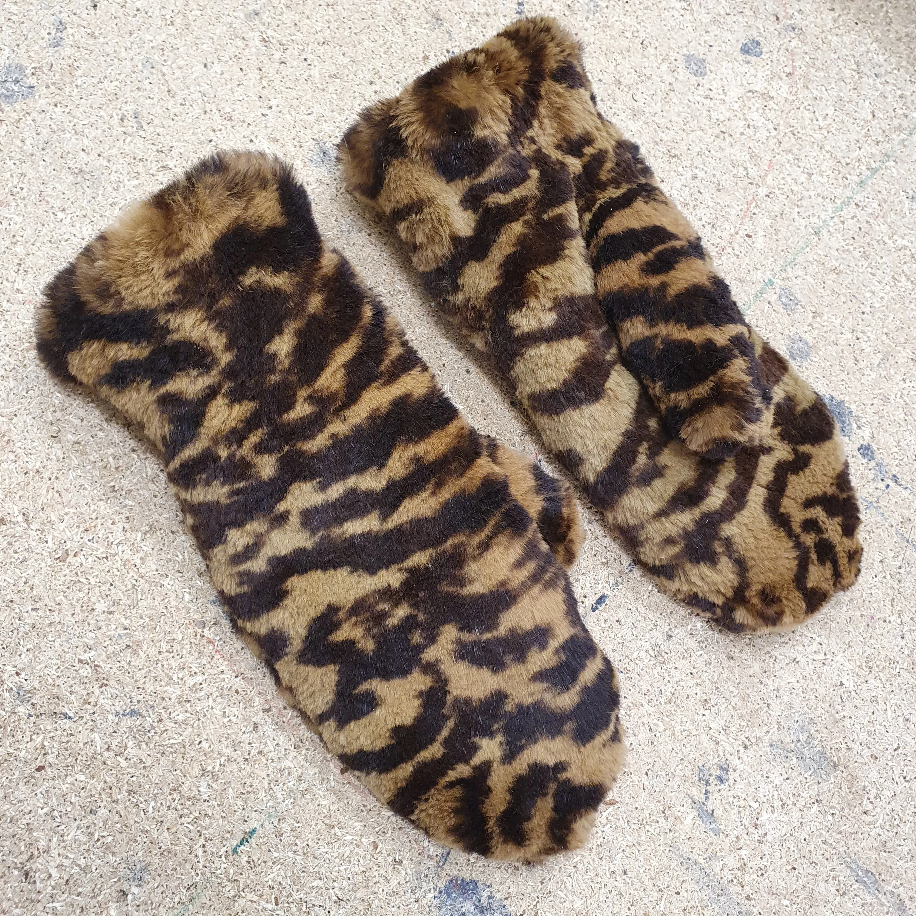 Rabbit fur mittens 5